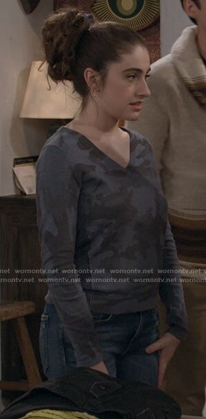 Jackie's blue camo v-neck sweater and checkerboard shoes on Call Your Mother