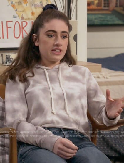 Jackie's grey tie dye hoodie on Call Your Mother