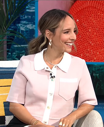 Lilliana’s pink short sleeve cardigan and biker shorts on E! News Daily Pop