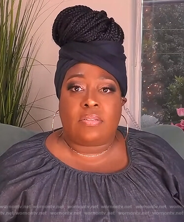 Loni's chambray puff sleeve dress on The Real