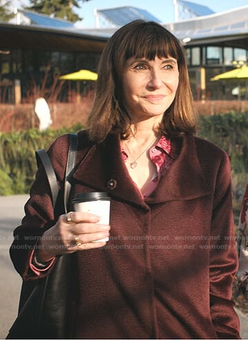 Maggie's brown coat on Zoeys Extraordinary Playlist