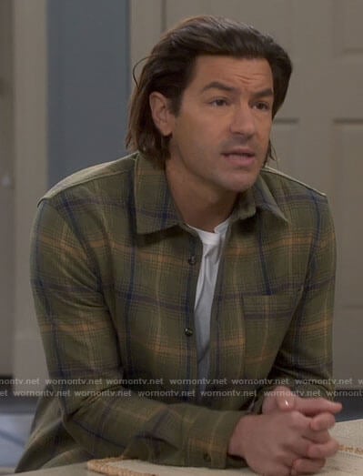 Ryan's green plaid shirt on Last Man Standing