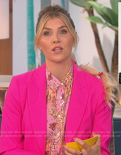 Amanda's pink tiger print blouse and blazer on The Talk
