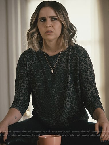 Annie's gray leopard print sweatshirt on Good Girls