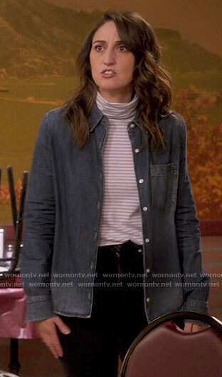 Dawn's grey striped turtleneck top and denim shirt on Girls5eva