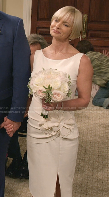 Jill's wedding dress on Mom