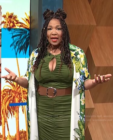 Kym's green ruched keyhole dress on E! News Daily Pop