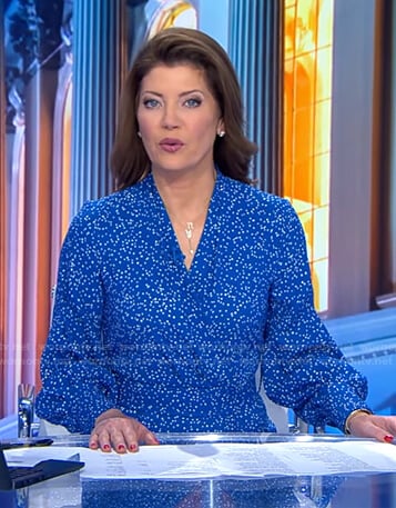 Norah's blue polka dot dress  on CBS Evening News