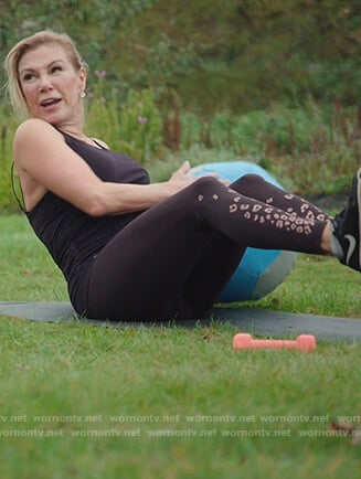 Ramona's black leopard print leggings on The Real Housewives of New York City