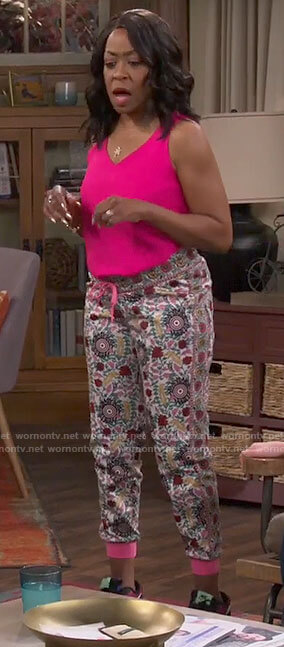 Tina's floral joggers on The Neighborhood