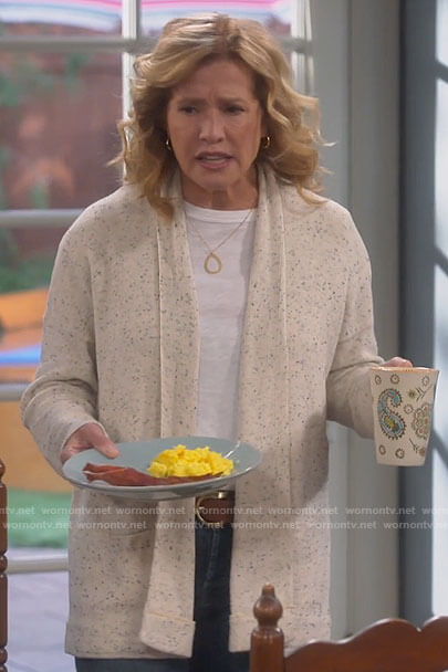 Vanessa's beige speckled cardigan on Last Man Standing