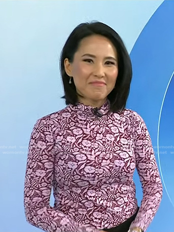 Vicky's pink floral print turtleneck top on Today