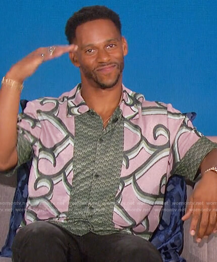 Victor Cruz's printed shirt on The Talk