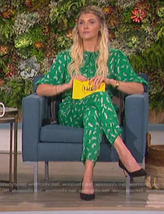 Amanda's green floral print jumpsuit on The Talk