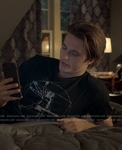 Benji's Vitruvian man guitarist t-shirt on Love Victor