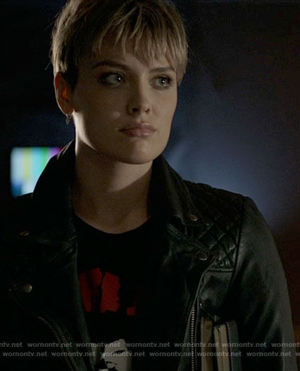 Kate's leather moto jacket on Batwoman