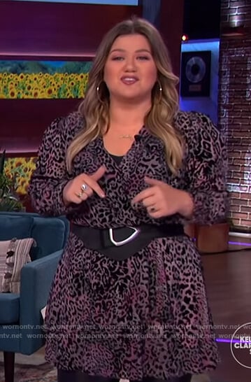 Kelly's leopard print wrap dress on The Kelly Clarkson Show
