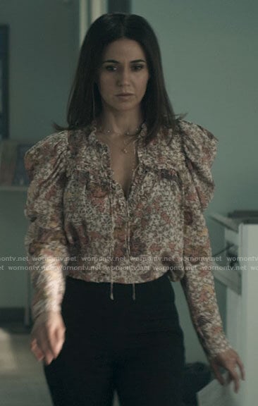 Lana's printed puff sleeve top on Superman and Lois