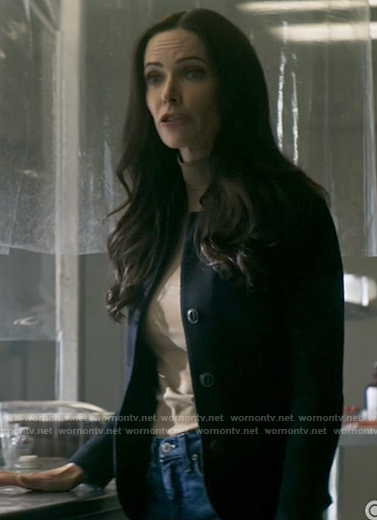 Lois's black jacket on Superman and Lois