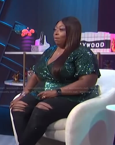 Loni's green sequin peplum top on E! News Nightly Pop