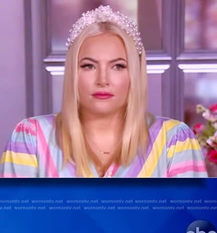 Meghan's white pearl embellished headband on The View