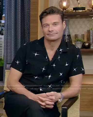 Ryan's black star print shirt on Live with Kelly and Ryan