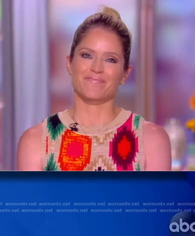 Sara's geometric sleeveless knit top on The View