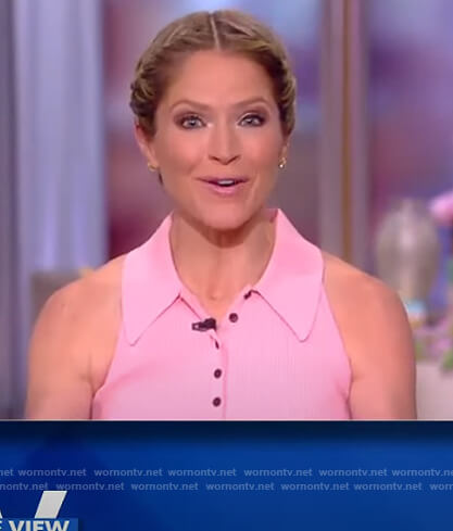 Sara's pink sleeveless top on The View