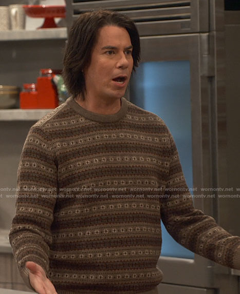 Spencer's brown fair isle sweater on iCarly