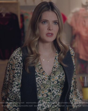 Sutton's green floral print blouse on The Bold Type