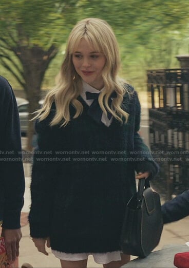 Audrey's green plaid v-neck sweater on Gossip Girl