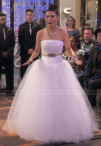 Carly's wedding dress on iCarly
