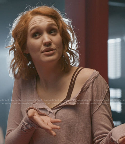 Corinne's pink henley top on The Republic of Sarah