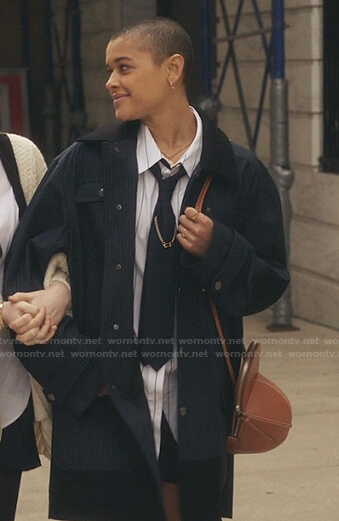 Julien's brown cap shoulder bag on Gossip Girl
