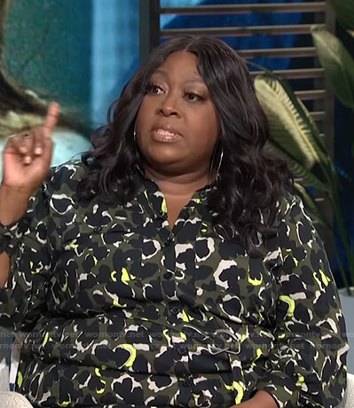 Loni's green camo shirtdress on E! News Daily Pop