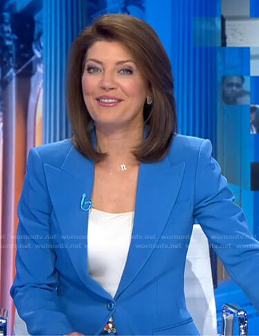 Norah's blue blazer on CBS Evening News