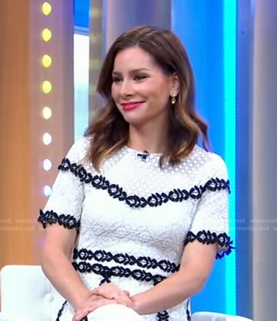 Rebecca's white lace dress on Good Morning America