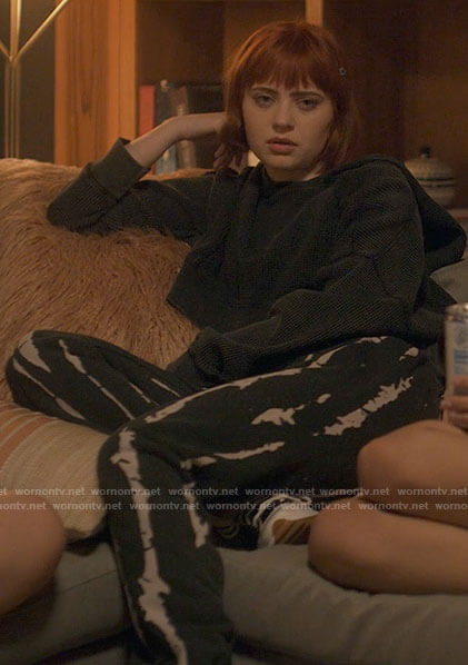Scarlett's tie dye pants and cropped hoodie on American Horror Stories