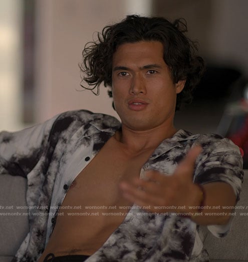 Wyatt's tie dye shirt on American Horror Stories