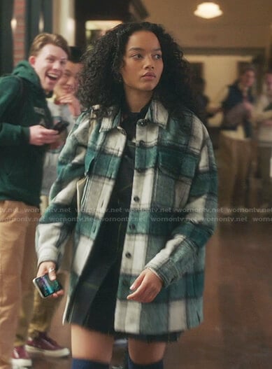 Zoya's green plaid oversized shirt on Gossip Girl
