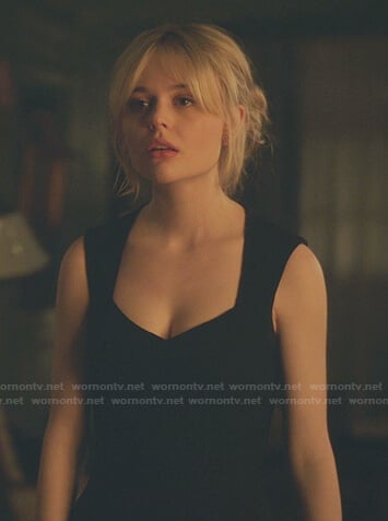 Audrey’s black sweetheart dress on Gossip Girl