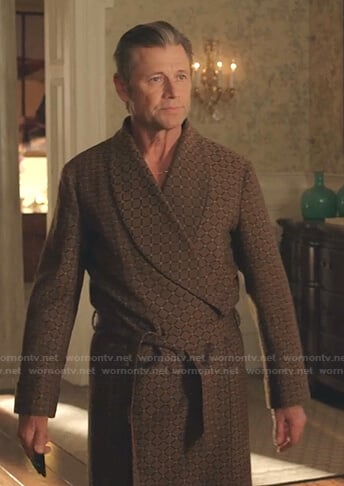 Blake's brown shawl collar check robe on Dynasty