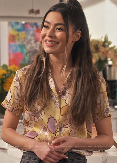 Carly's yellow floral button down top on iCarly