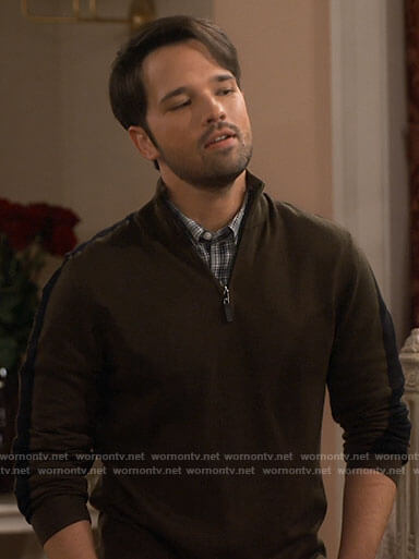 Freddie's green zip neck sweater on iCarly