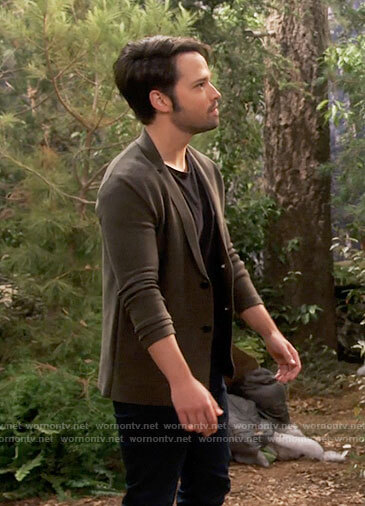Freddie's knit blazer on iCarly