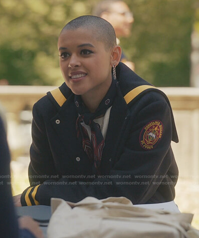 Julien's black and yellow striped trim jacket on Gossip Girl