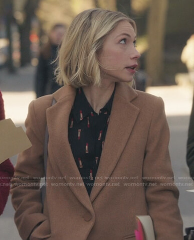 Kate's black lipstick print blouse and camel coat on Gossip Girl