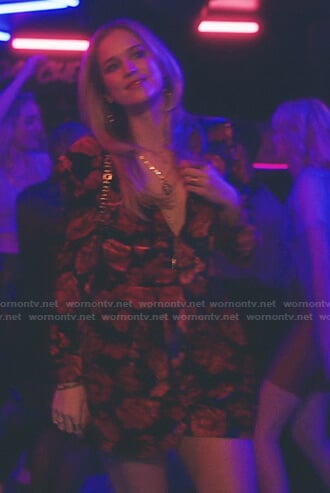 Lola Morgan’s blue and red floral velvet dress on Gossip Girl
