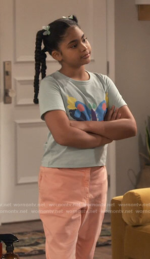 Millicent's green butterfly print tee on iCarly