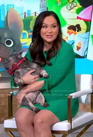 Eva's green ruched sleeve maternity dress on Good Morning America